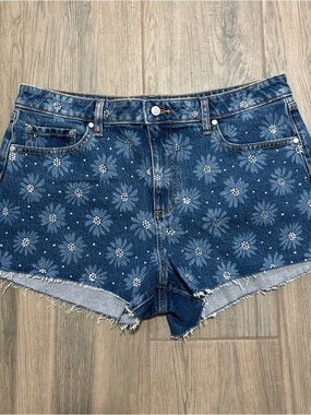 Victoria's Secret PINK Blue Floral Studded Denim Shorts NWT size 14